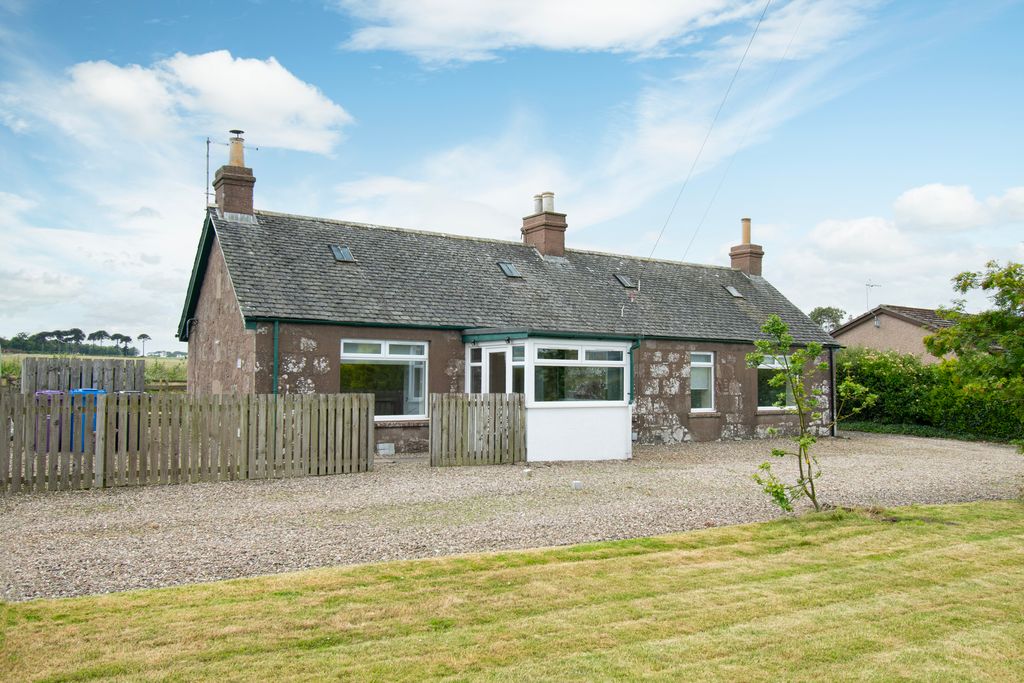 Property photo 2 of 37