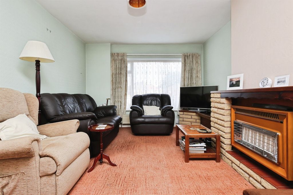 Property photo 3 of 21