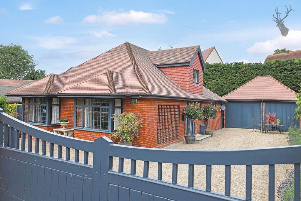 Additional image 32 of 3 bed detached bungalow for saleHomefield Close, Epping CM16