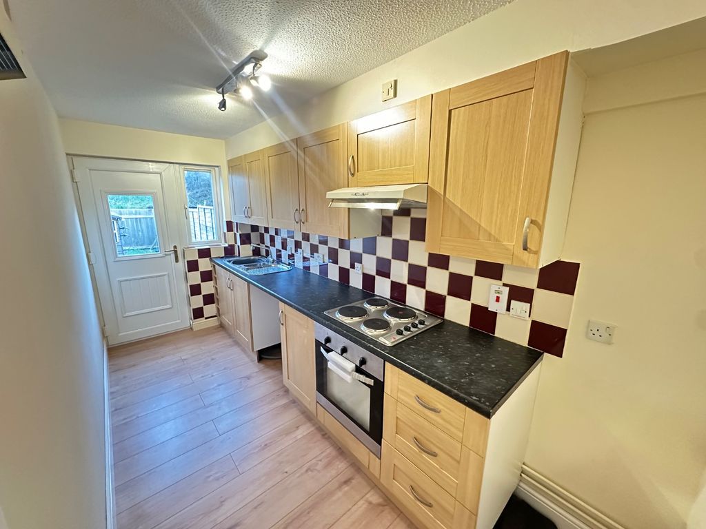 Property photo 3 of 7 4023463