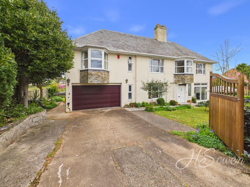 Property photo 1 of 38 Photo 5