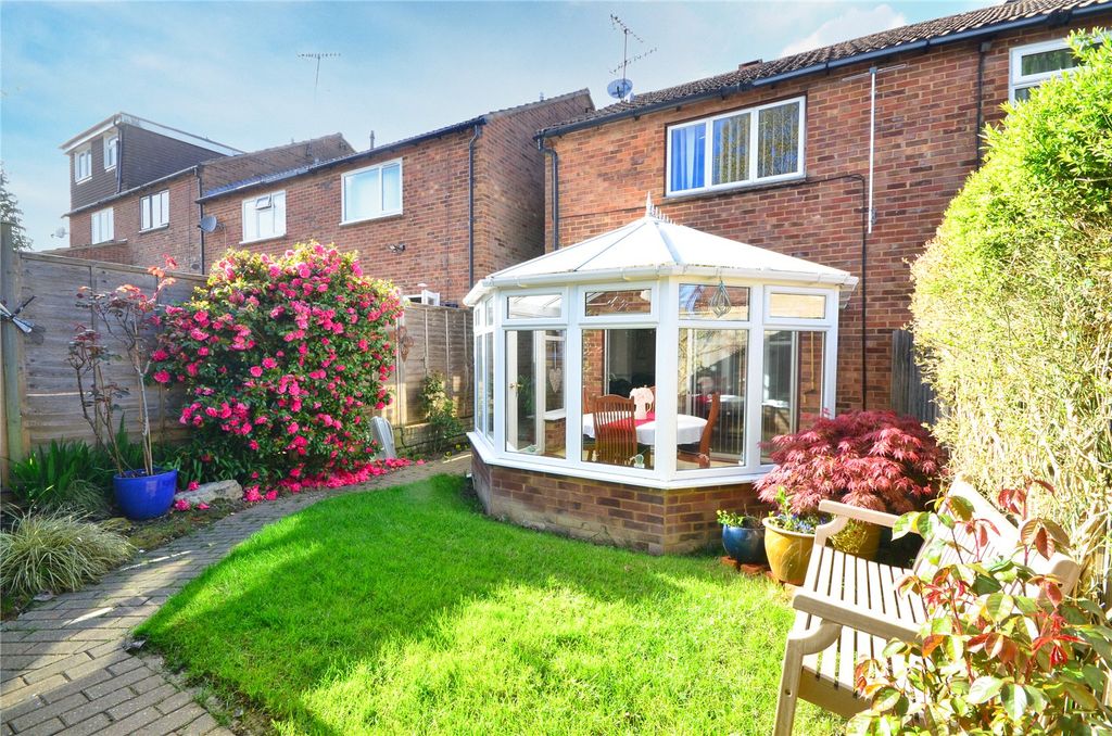 Property photo 3 of 19 Garden