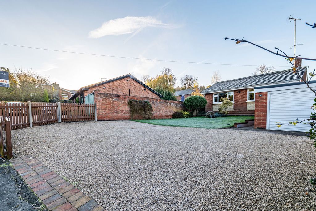 Property photo 2 of 20