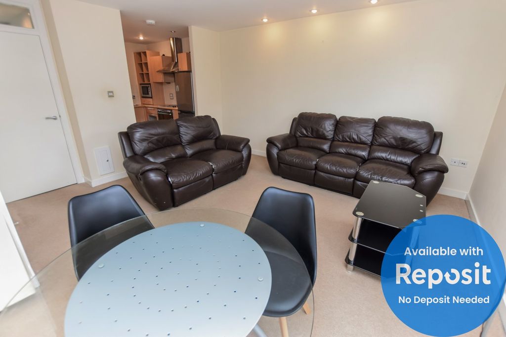 Property photo 2 of 12 Picture No. 27