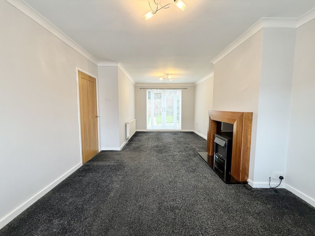 Property photo 3 of 19 Img_9090
