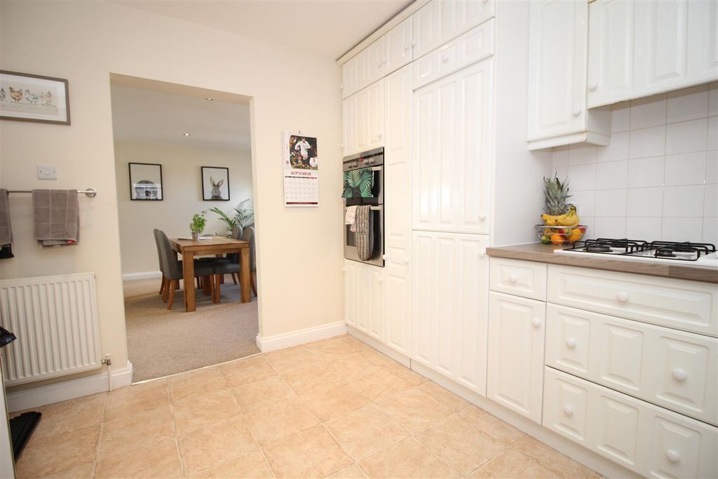 Property photo 3 of 11 Img_8759.Jpg