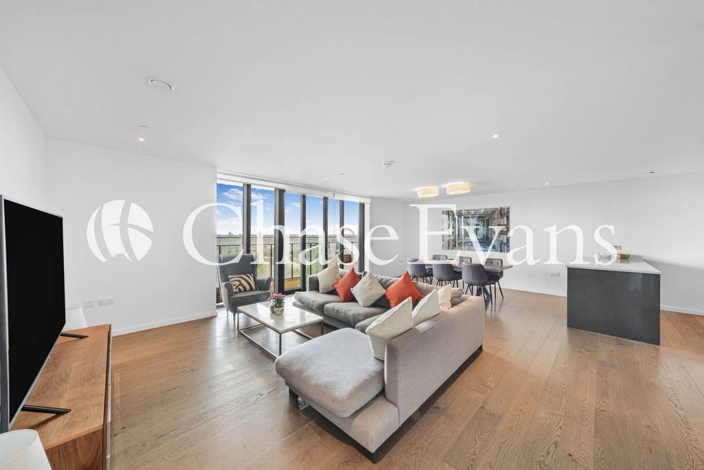 Property photo 1 of 25 Living Area