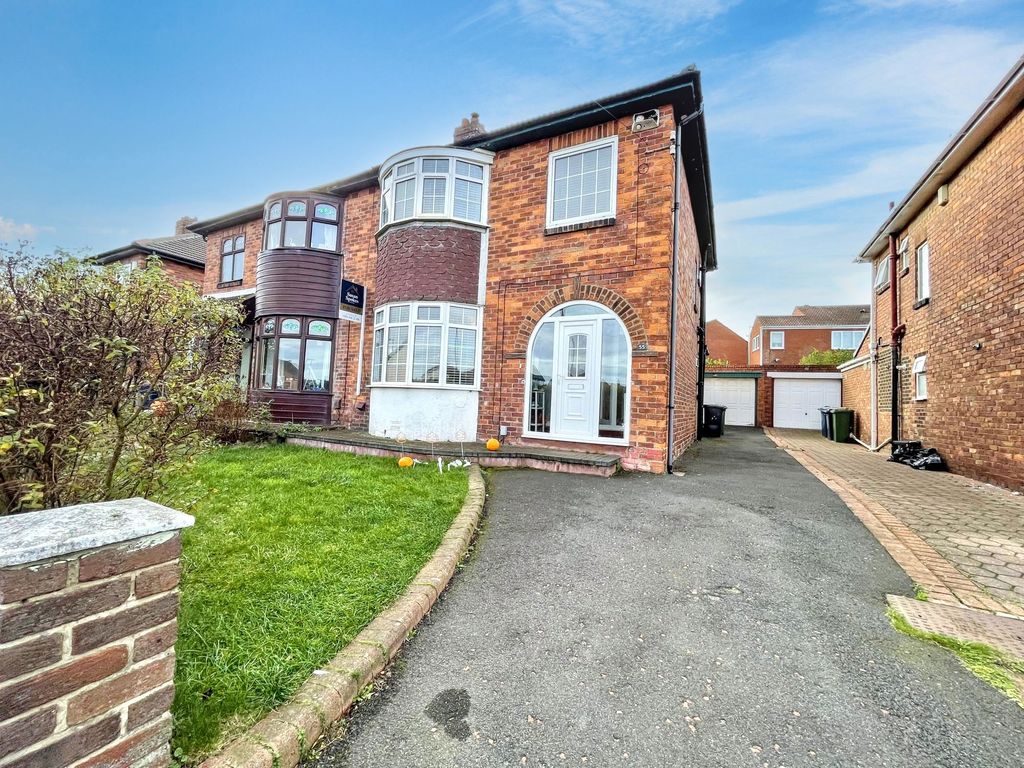 Property photo 2 of 14