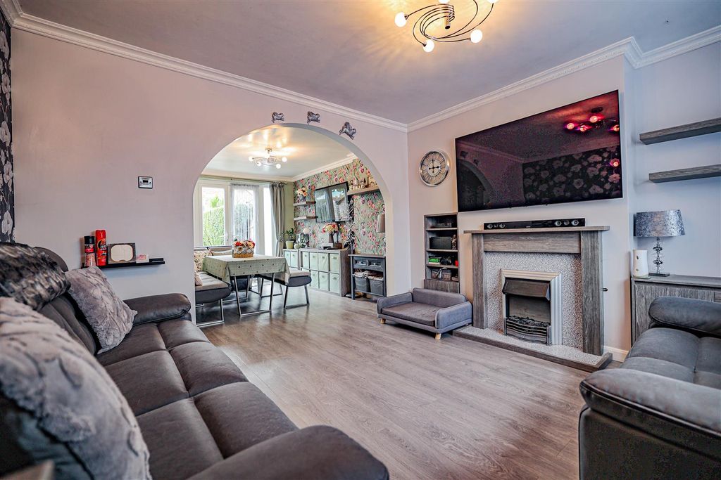 Property photo 2 of 28 980A1186.Jpg