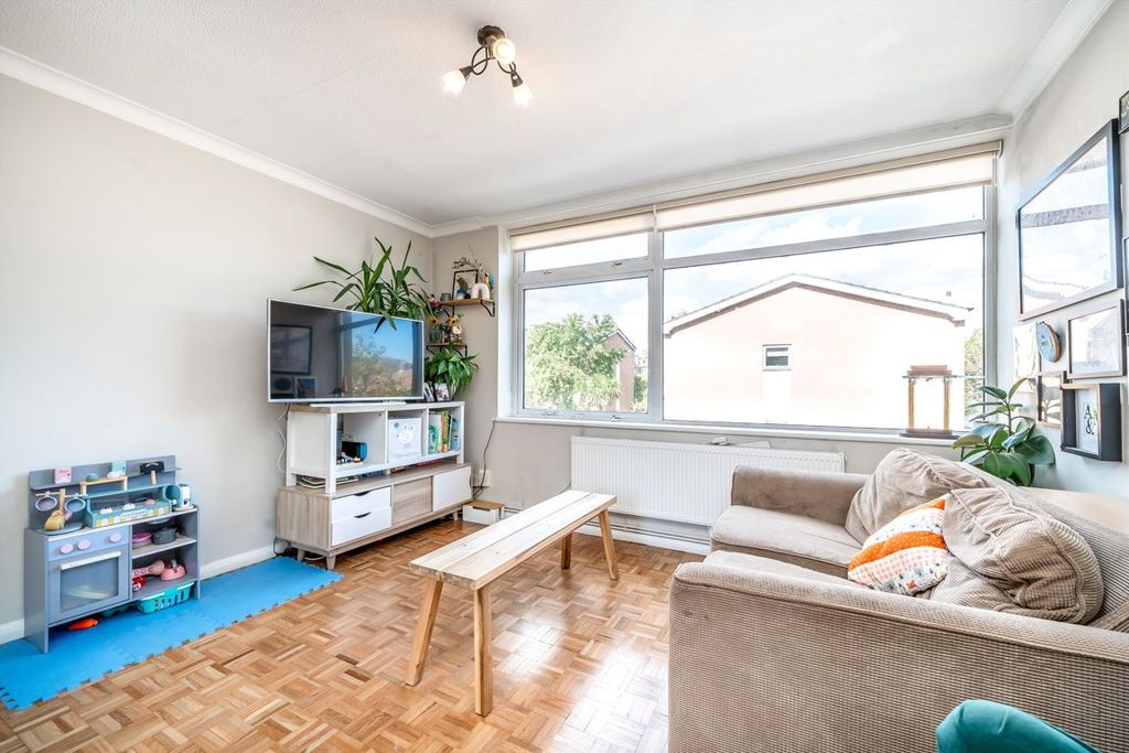 Property photo 1 of 6