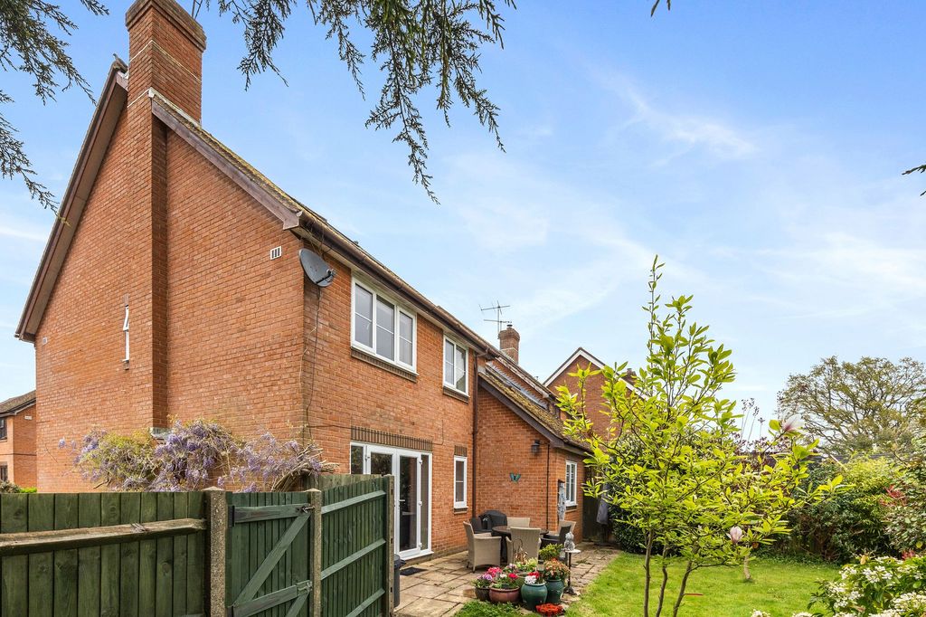 Property photo 2 of 17