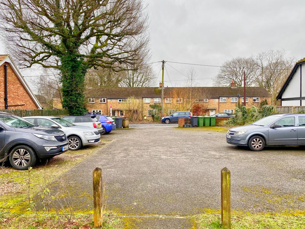 Property photo 2 of 10