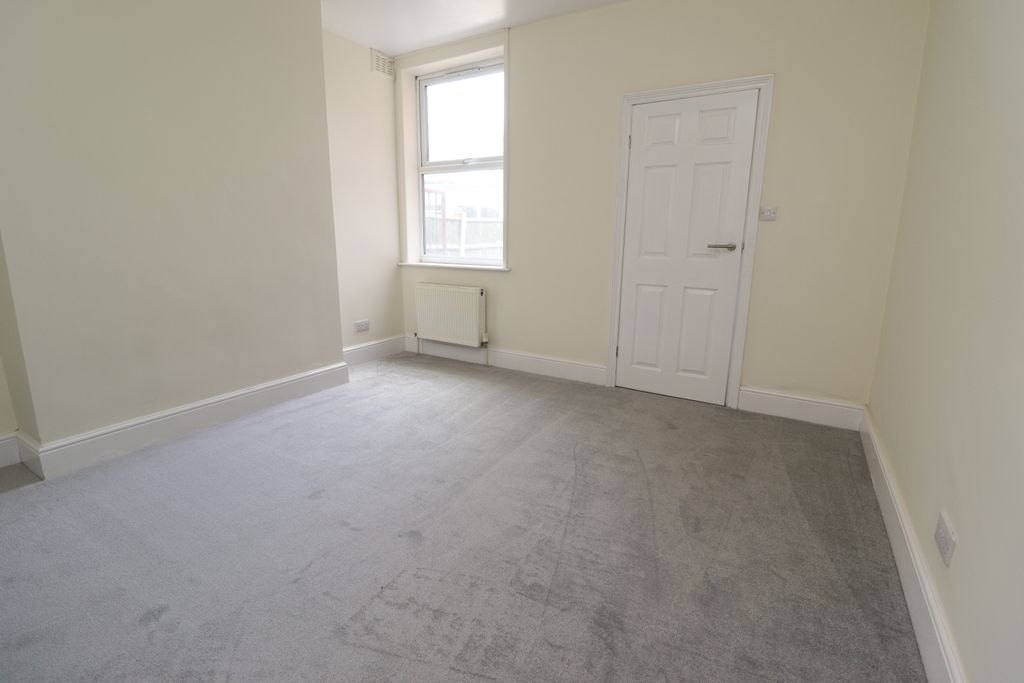Property photo 3 of 13 Img_6236