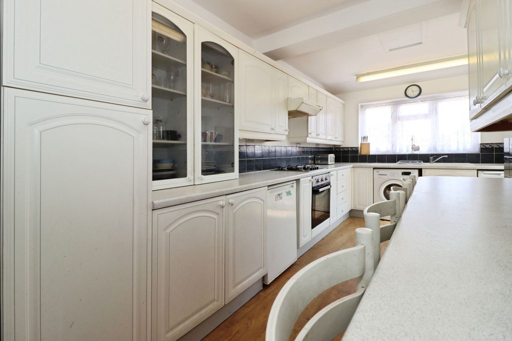Property photo 3 of 16 Pbox-Img.Jpg