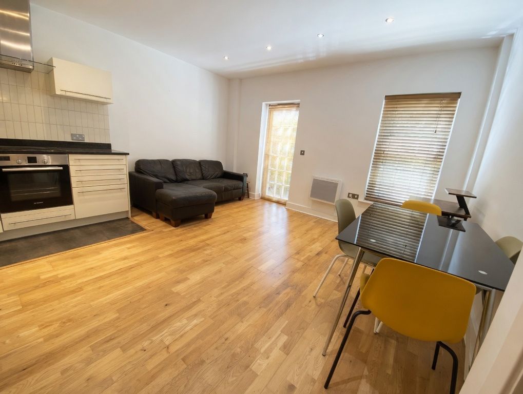 Property photo 2 of 9 5140073