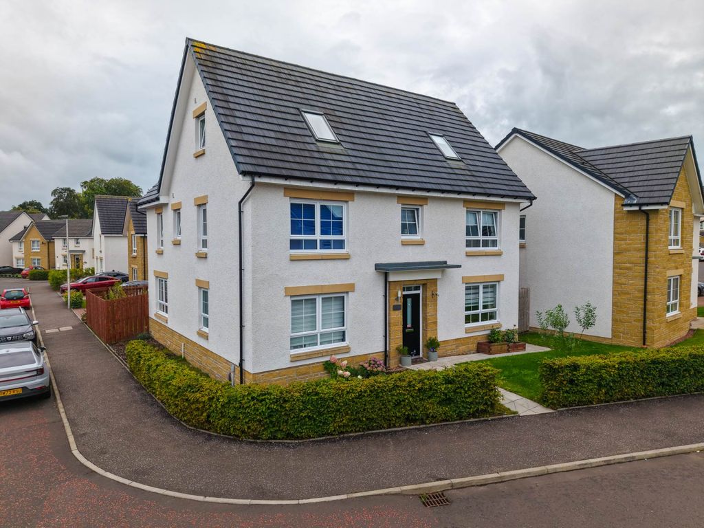 Property photo 1 of 23
