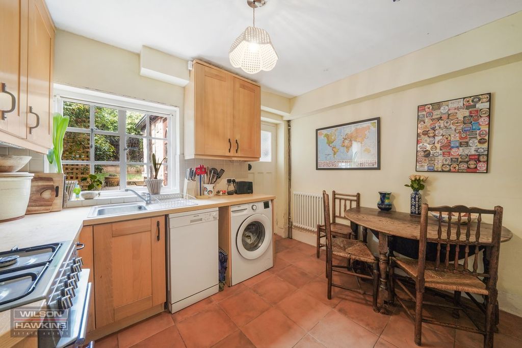 Property photo 3 of 16