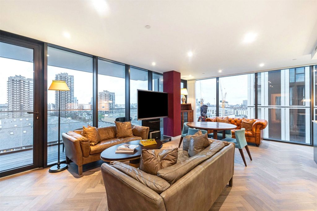 Property photo 3 of 33 Picture No. 05