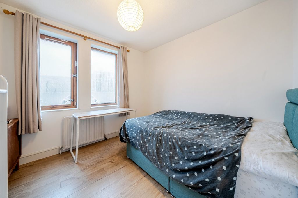 Property photo 3 of 8 Picture No. 09