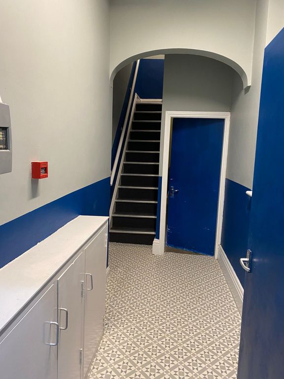 Property photo 1 of 34