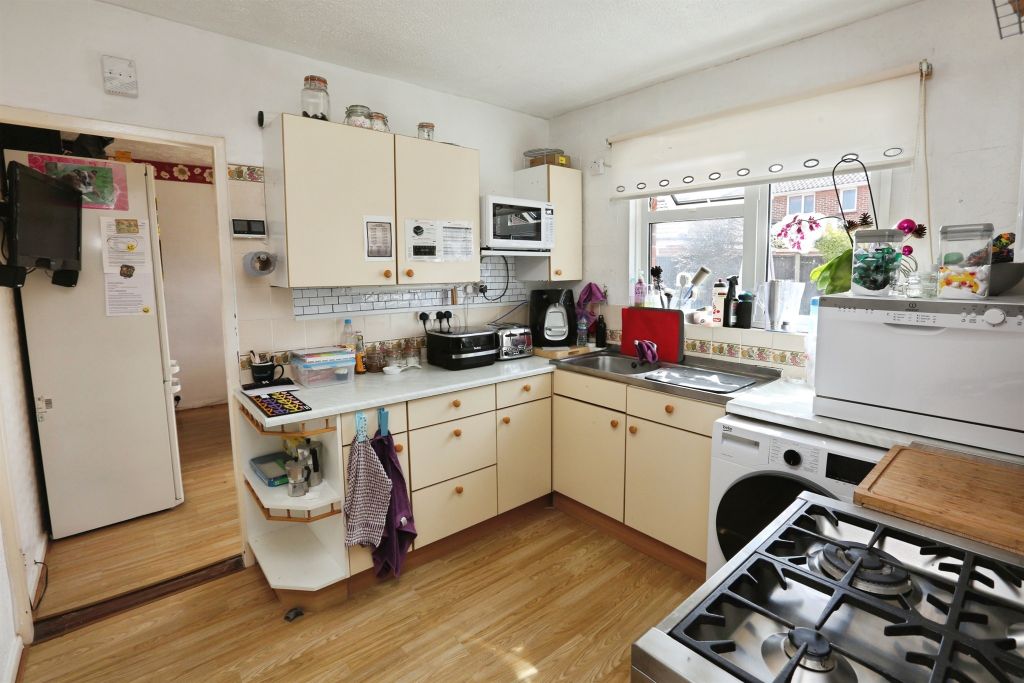 Property photo 3 of 16