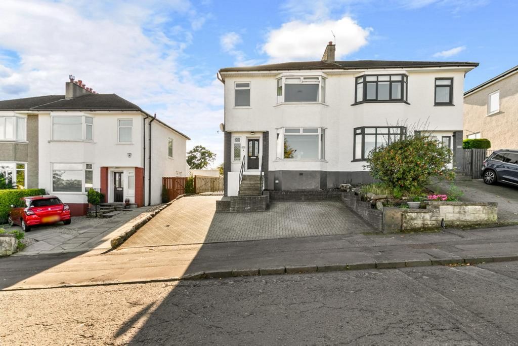 Property photo 1 of 32