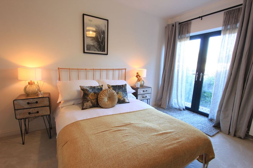 Additional image 12 of 2 bed flat to rentFlat, Cabot Mews, Braemar Avenue, Bristol BS7