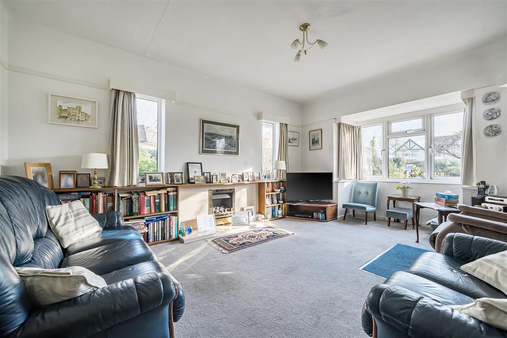 Property photo 3 of 20 1409935-22-6989F60ee1183.Jpg