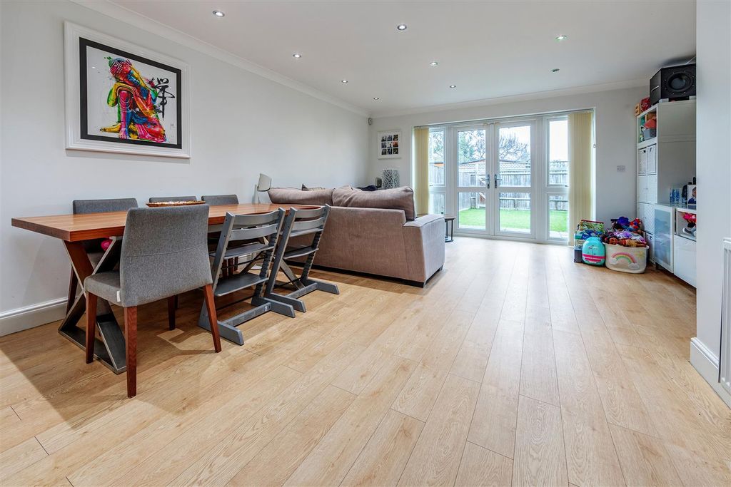 Property photo 2 of 25 0008.Jpg