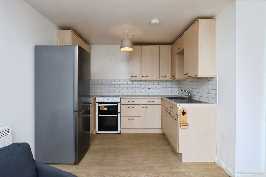 Property photo 2 of 16 Photo