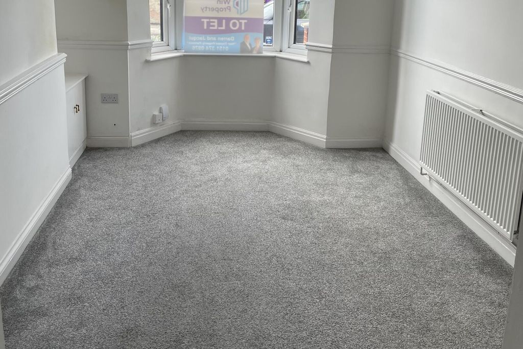 Property photo 2 of 10 Living Room