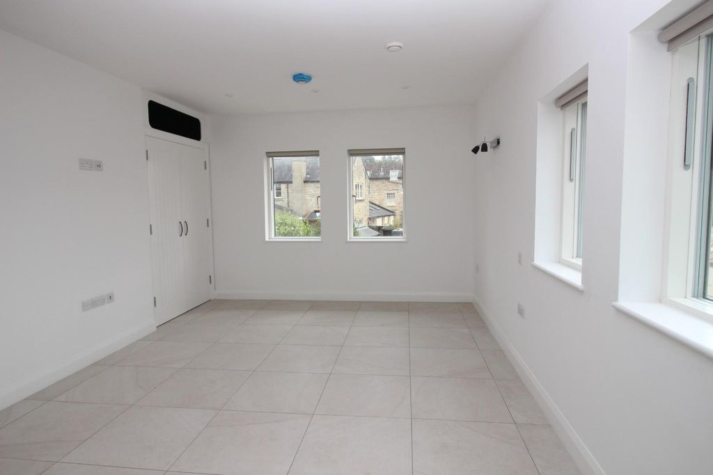Property photo 2 of 8 Img_7568.Jpg