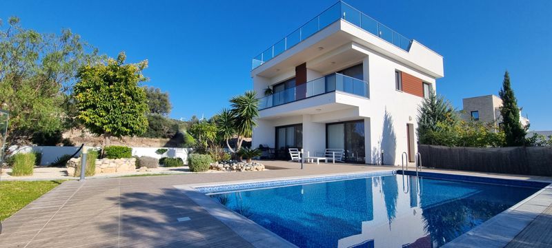 Property photo 1 of 24 Villa With Optional