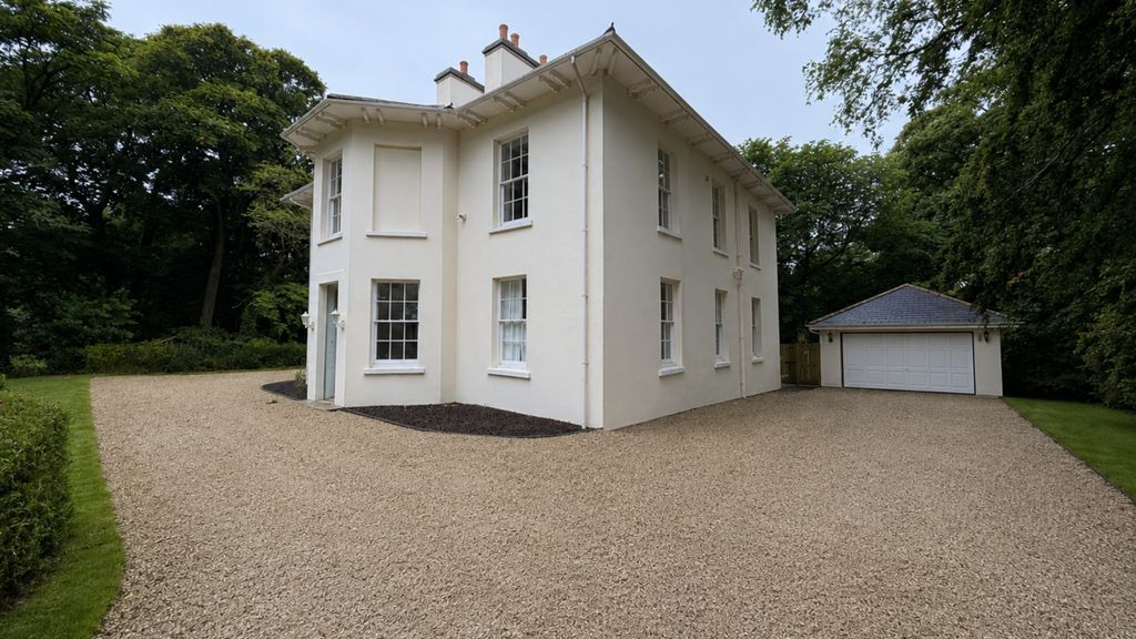 Property photo 1 of 1