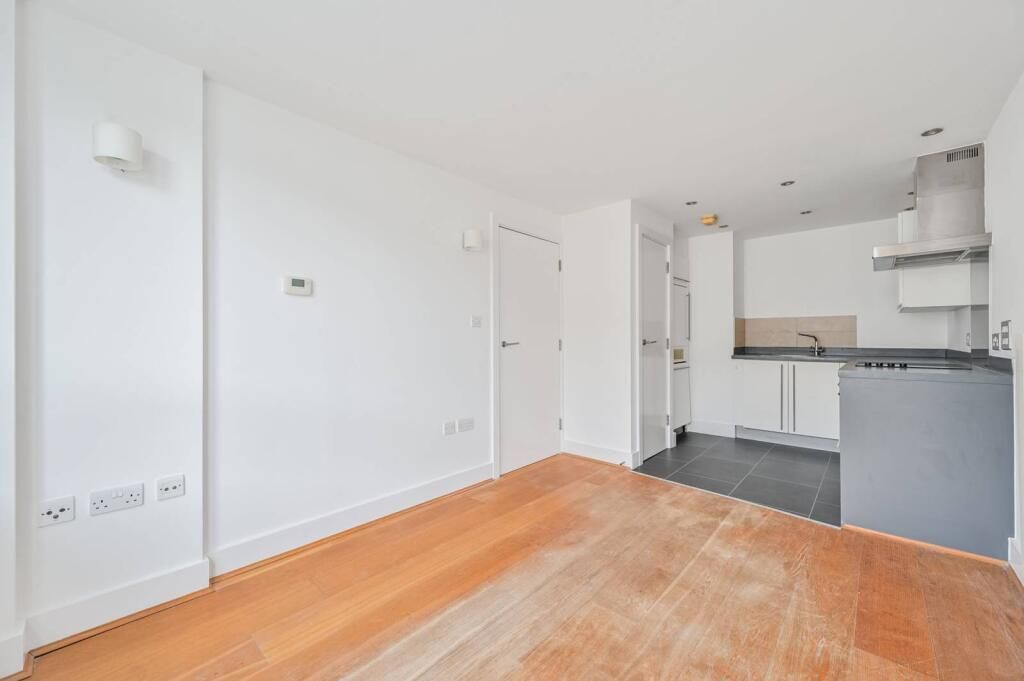 Property photo 3 of 10 Property