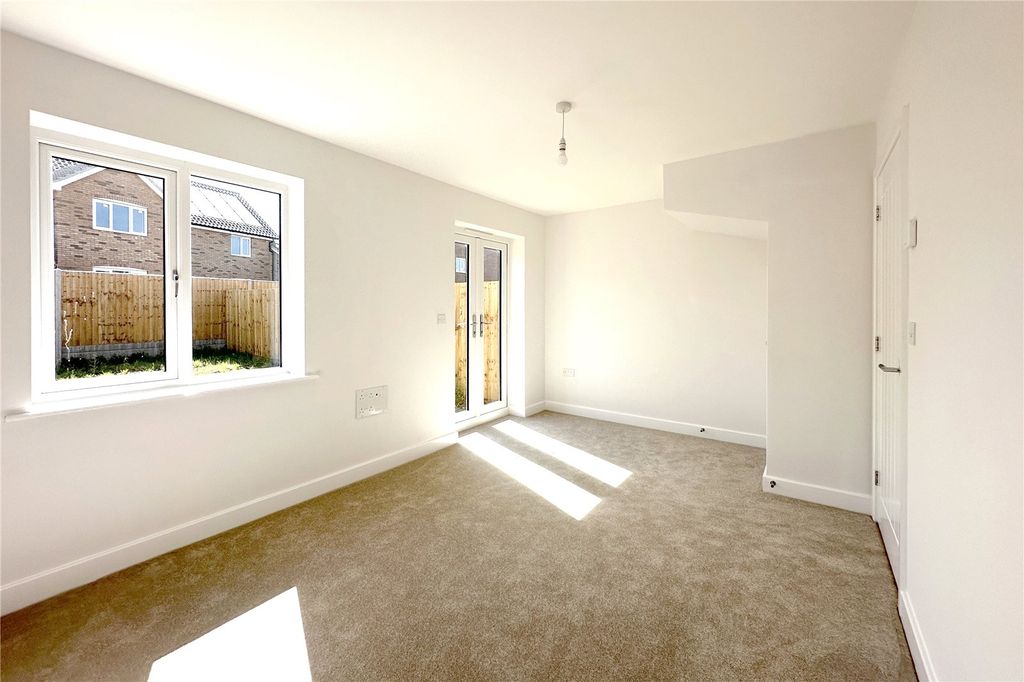 Property photo 3 of 6 Picture No. 19