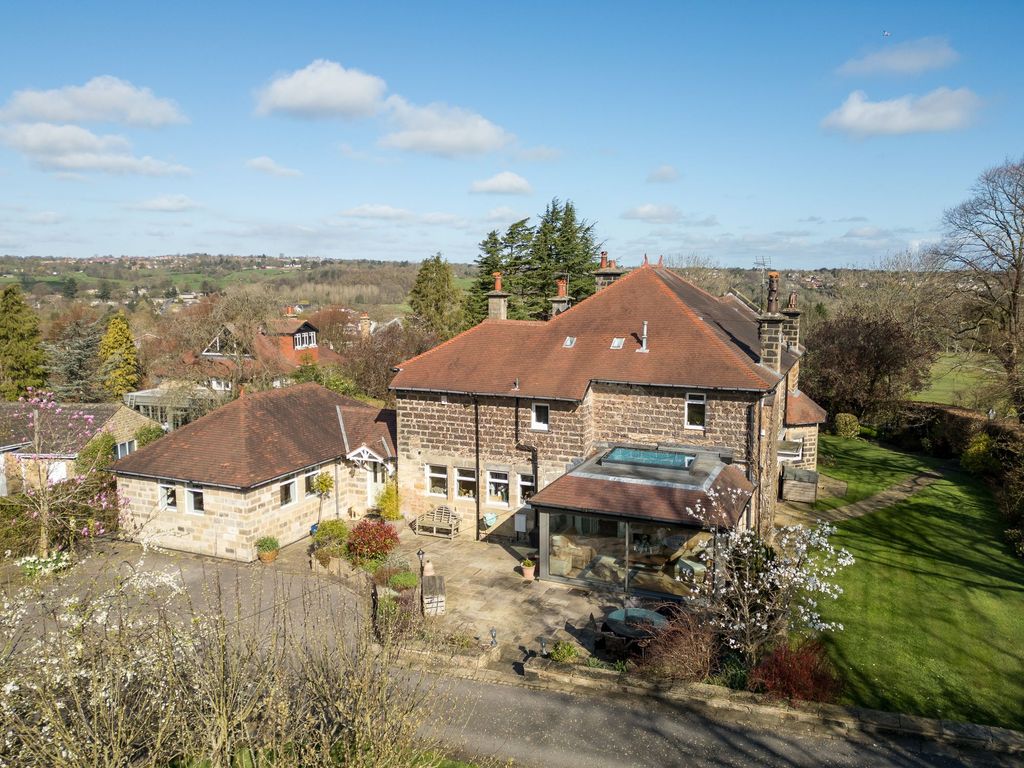 Property photo 2 of 36