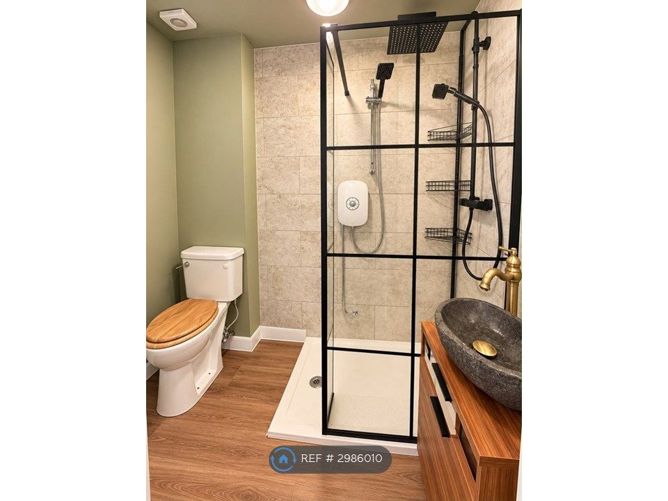 Property photo 1 of 3