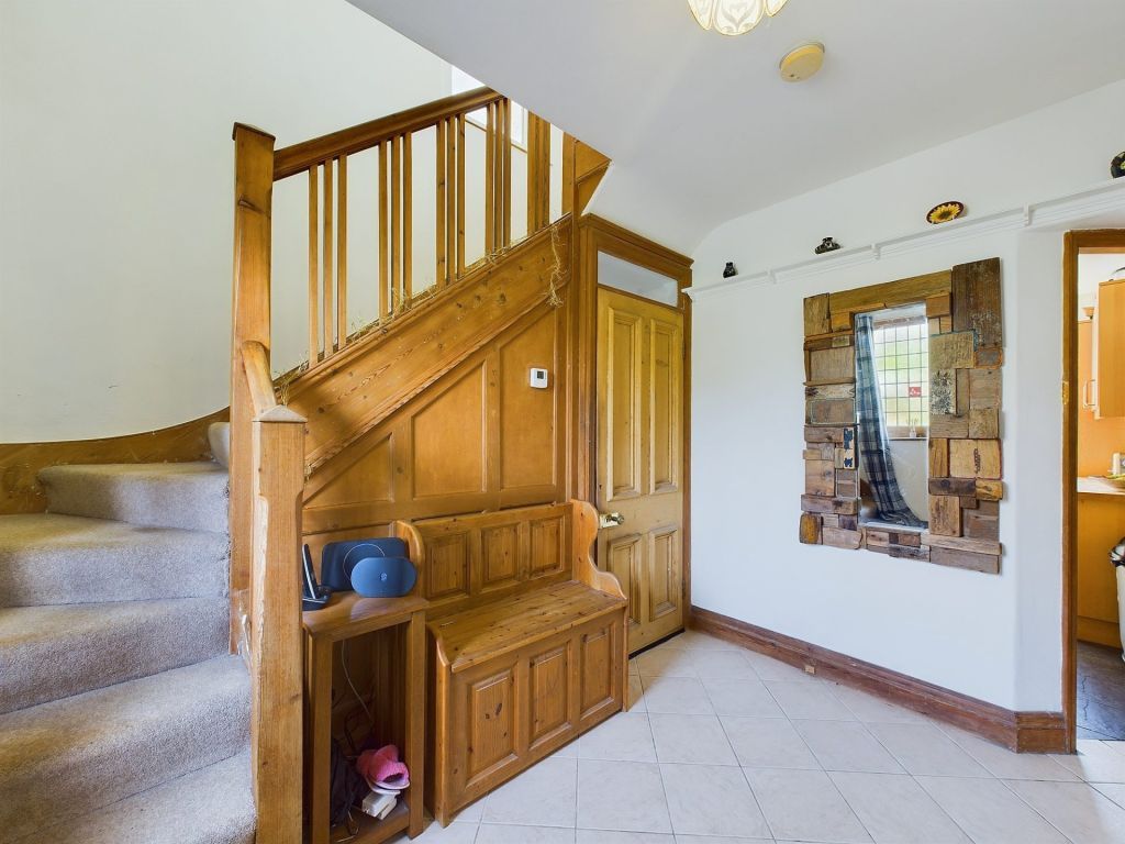 Property photo 2 of 30