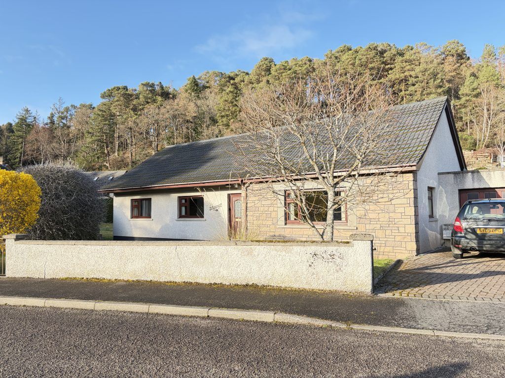 Property photo 2 of 20