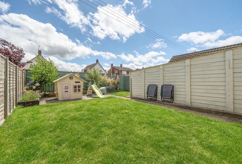 Property photo 2 of 12 1477124-3-6A2c045...