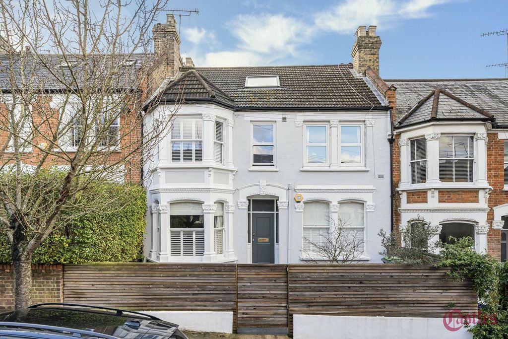 Property photo 2 of 13 Front (Exterior)