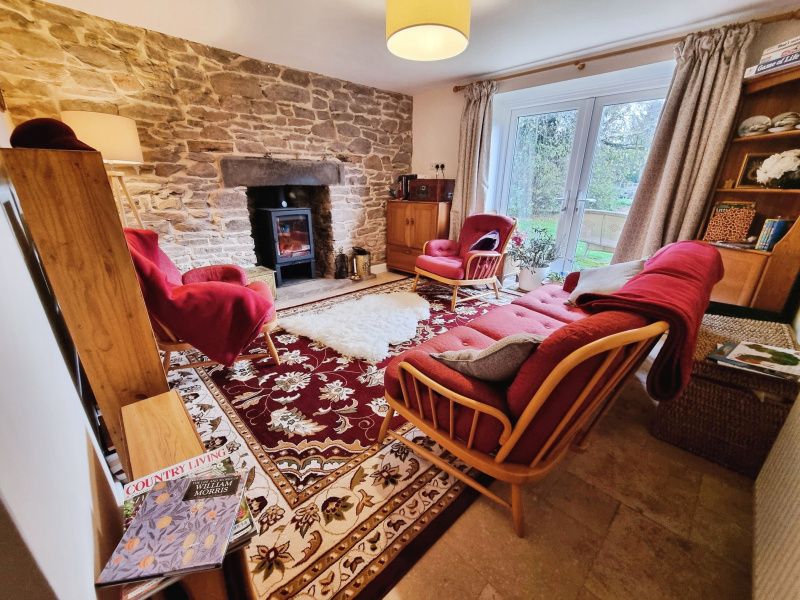 Property photo 2 of 14 4 Bedroom Property With Land