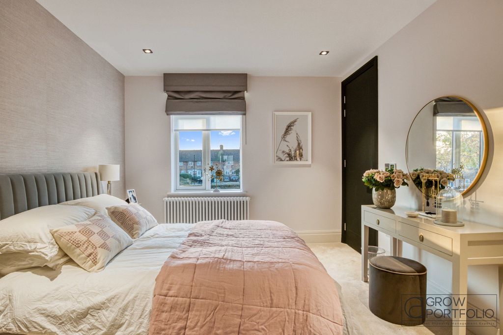 Additional image 15 of 4 bed semi-detached house for saleEgerton Drive, London, Greater London TW7