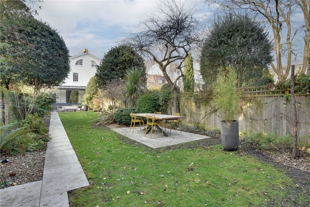 Property photo 2 of 39 Picture No. 45