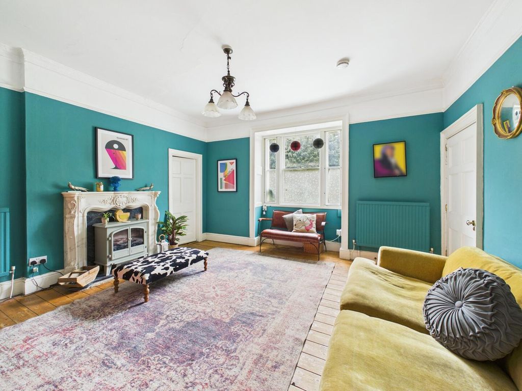 Property photo 3 of 24 Living Room