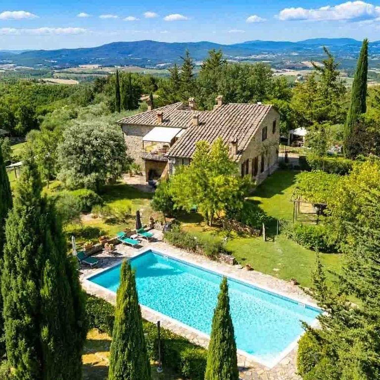 Property photo 1 of 20 Rustic Country House In Chianti, Tuscany