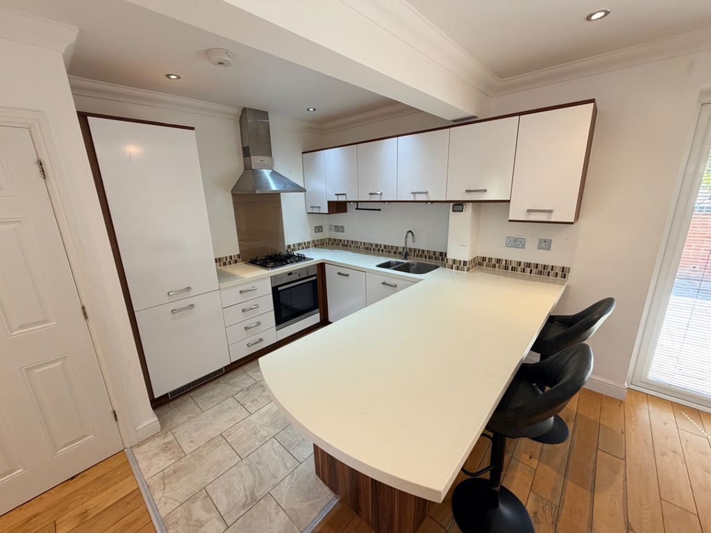 Property photo 3 of 11 2535313