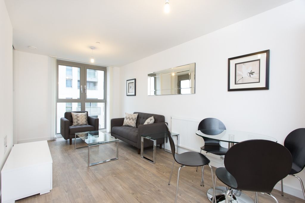 Property photo 1 of 8 Roma Corte, Renaissa