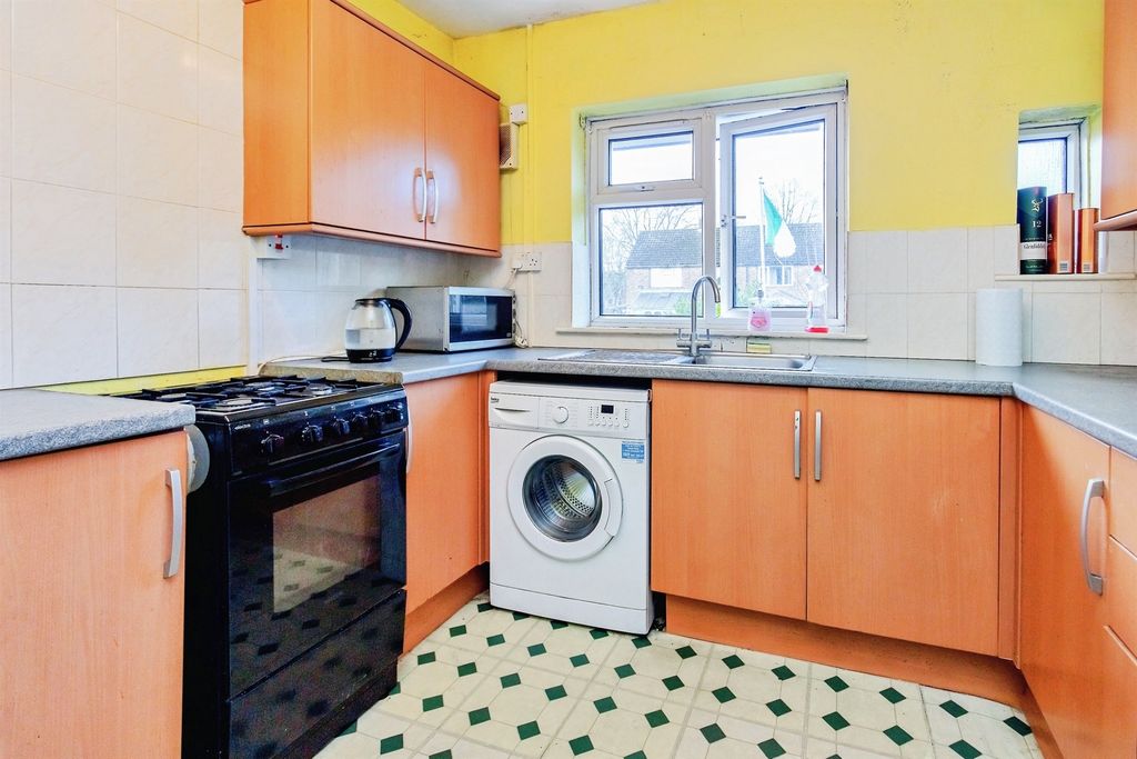 Additional image 10 of 2 bed flat for saleCora Road, Kettering NN16